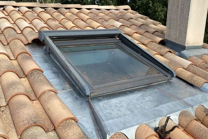 Pose de fenêtre de toit Velux sur Toulouse et sa région